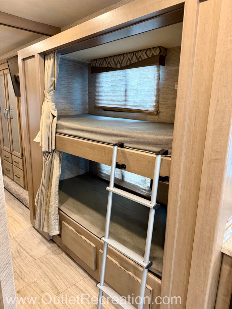2021 Thor Motor Coach QUANTUM SL31 - Image 20