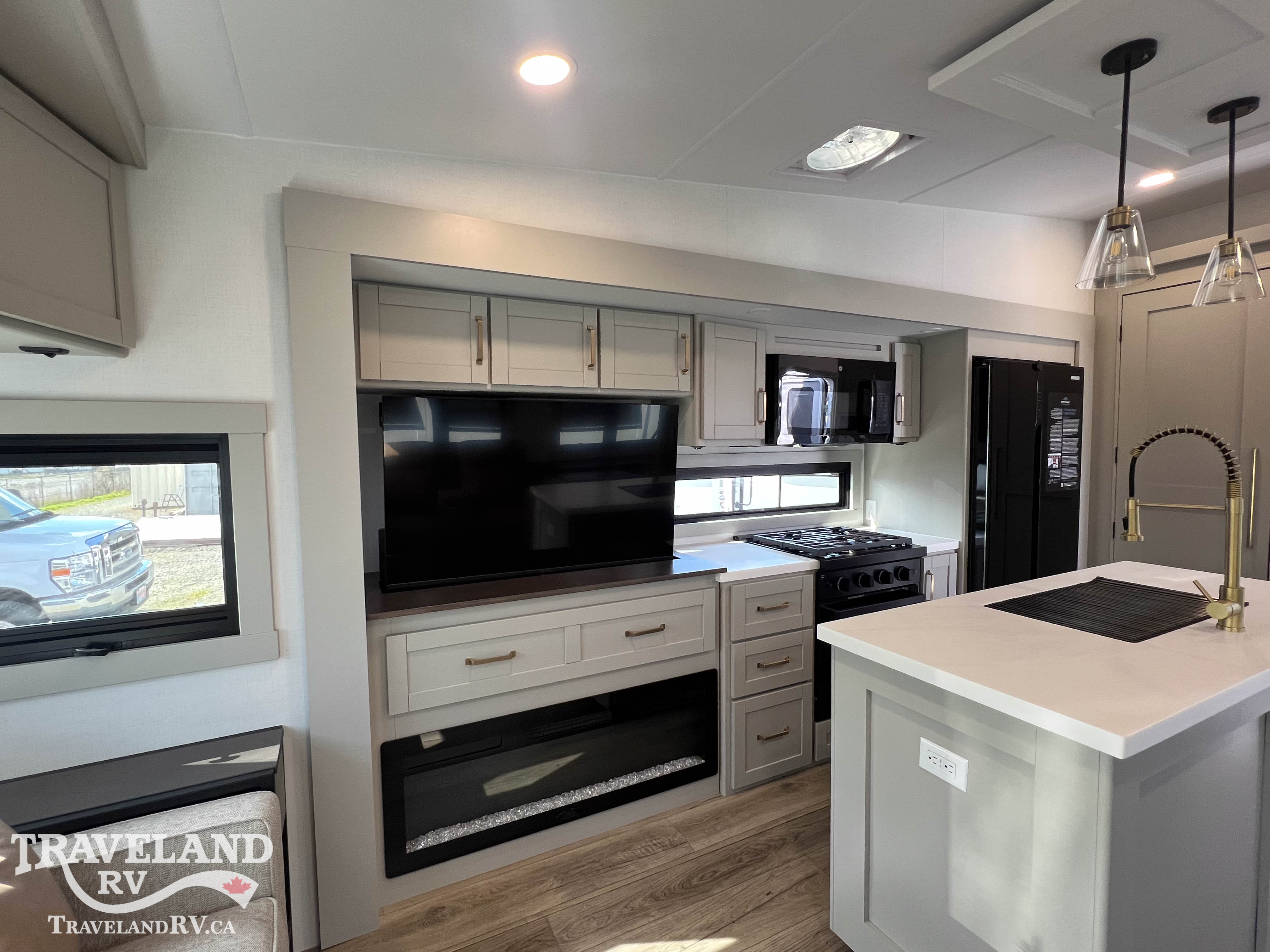 2026 Brinkley RV Model Z 3610 - Image 13