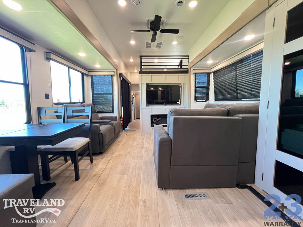 2027 Jayco Jay Flight Bungalow 404LOFT - Image 3