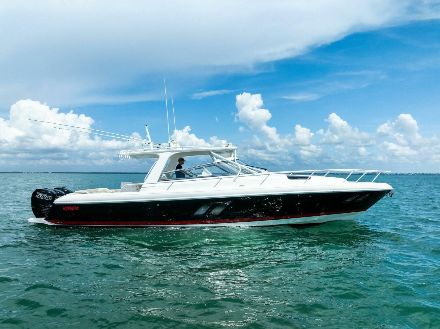 2018 Intrepid 430 Sport Yacht - Image 5