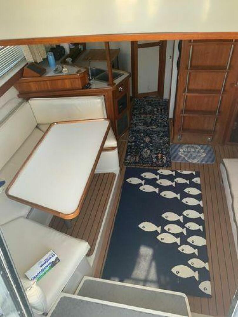 1990 Carver Mariner 3297 - Image 13
