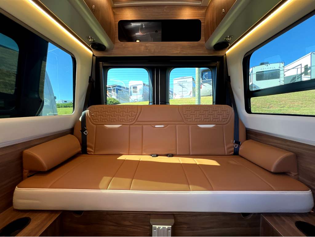 2026 Airstream Interstate 19 SE - Image 15