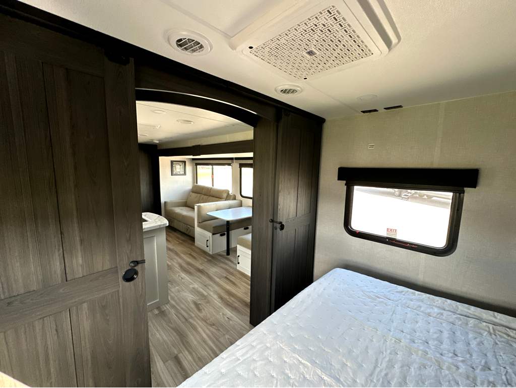 2027 VENTURE RV STRATUS 291VQB - Image 22