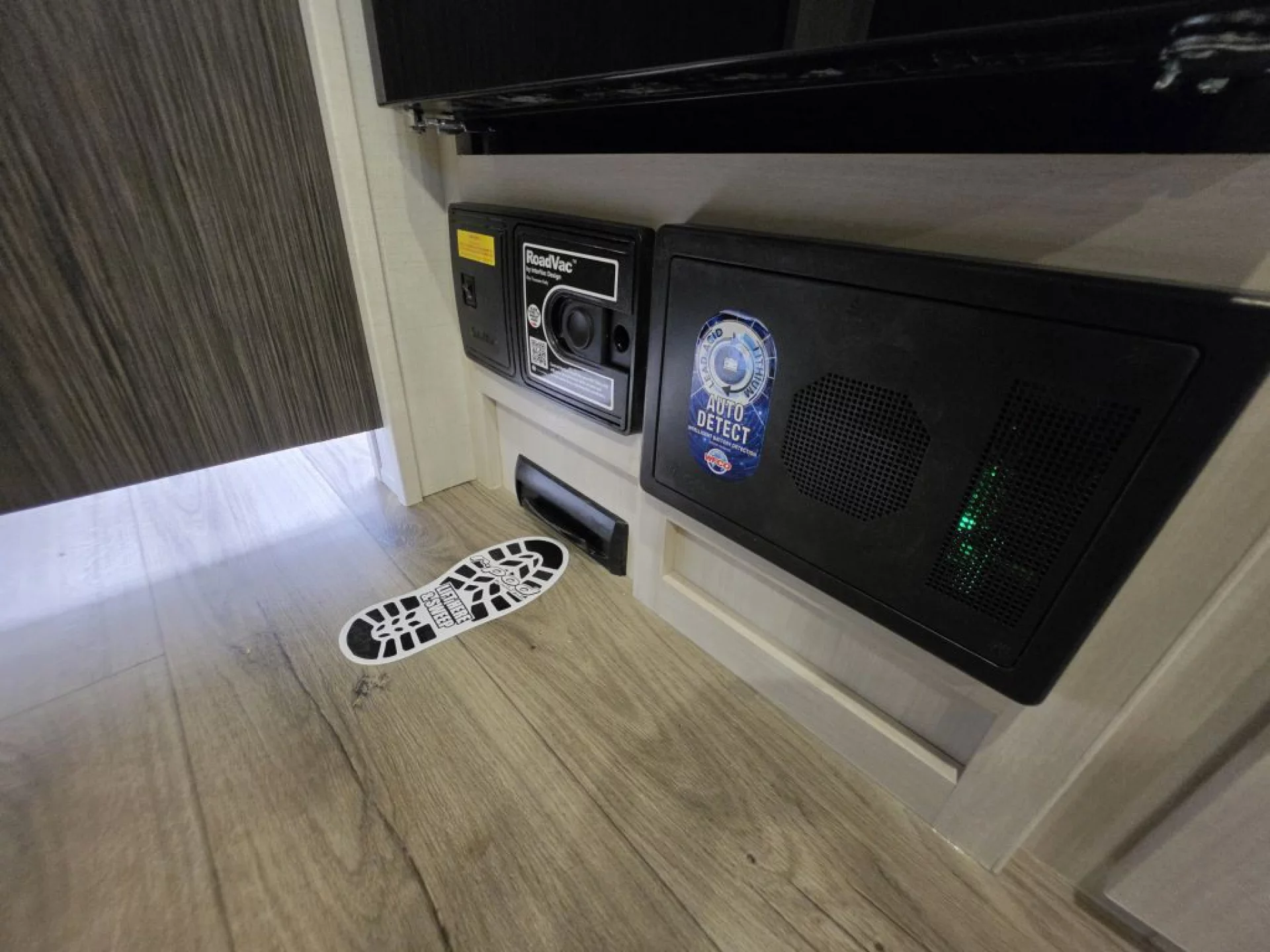 2027 FOREST RIVER R-POD RP197 - Image 16
