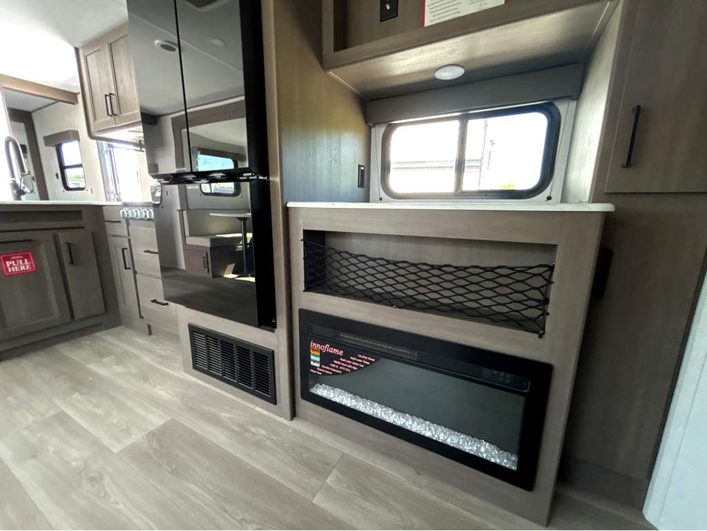 2026 GRAND DESIGN TRANSCEND 27DBX - Image 19