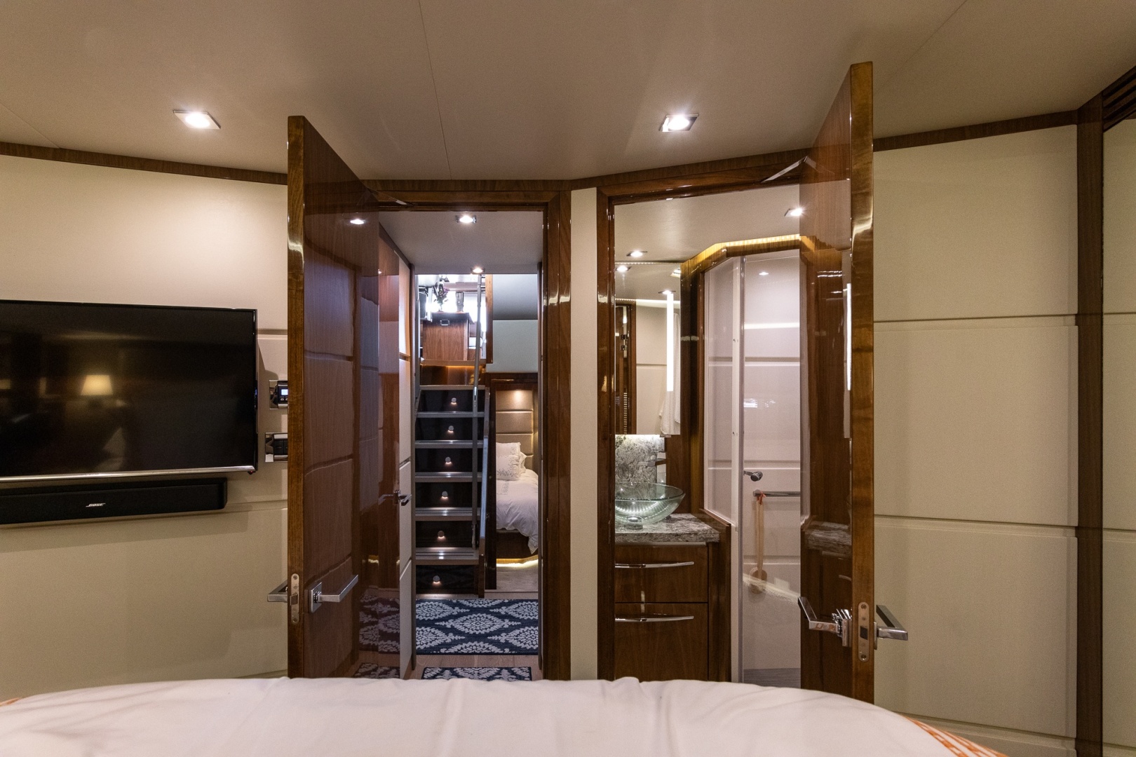2018 Sea Ray L650 FLY - Image 49
