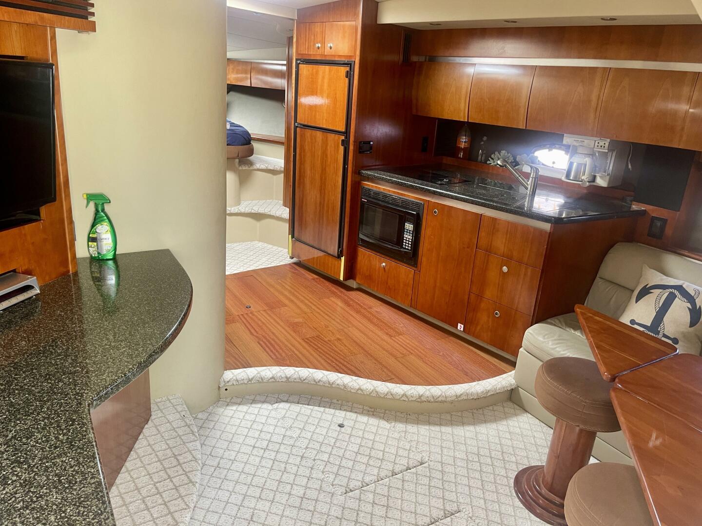 2006 Cruisers Yachts 420 Express - Image 19