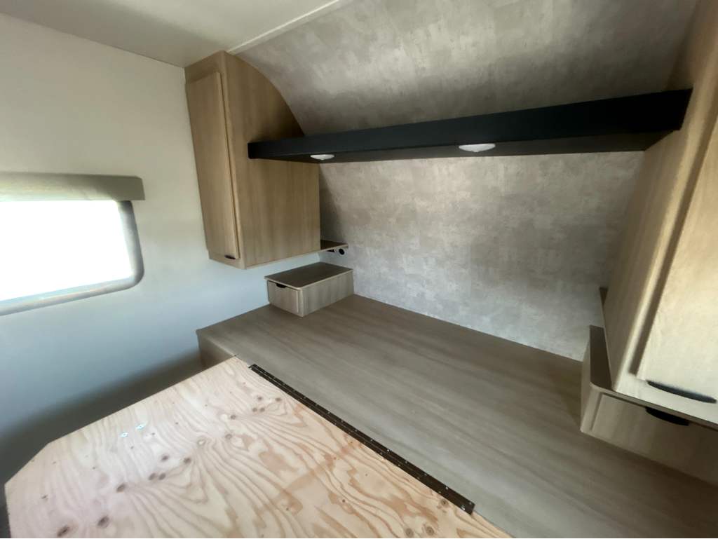 2024 WINNEBAGO MINNIE 2801BHS - Image 25