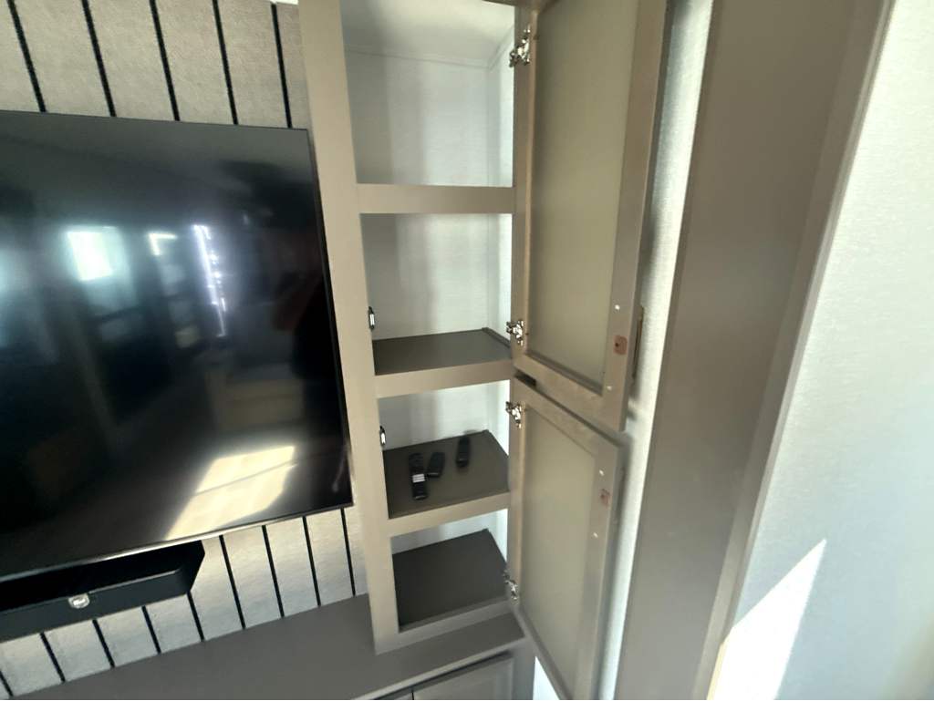 2027 GRAND DESIGN REFLECTION 350RDS - Image 19