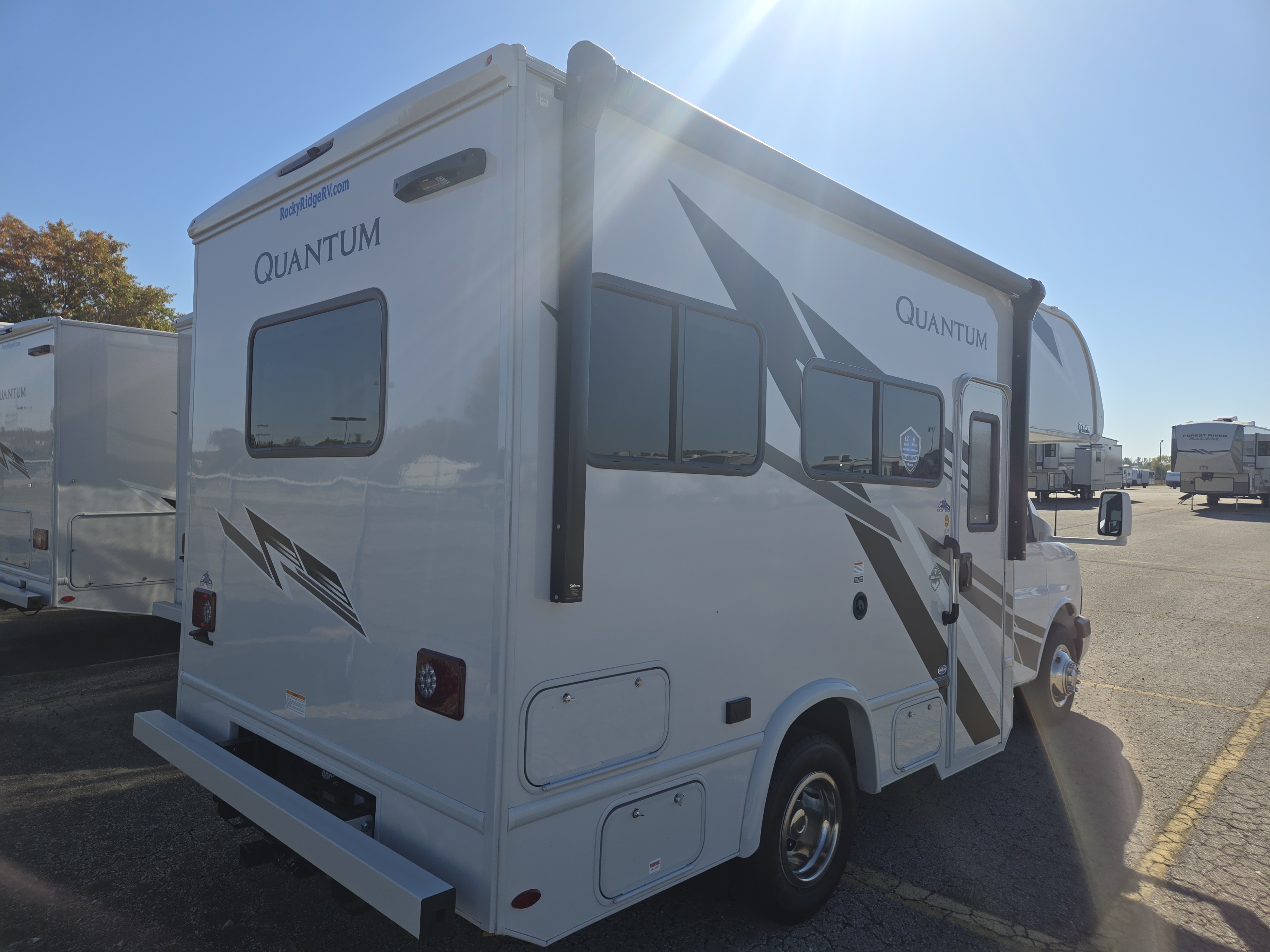 2026 Thor Motor Coach Quantum LC19 - Image 5