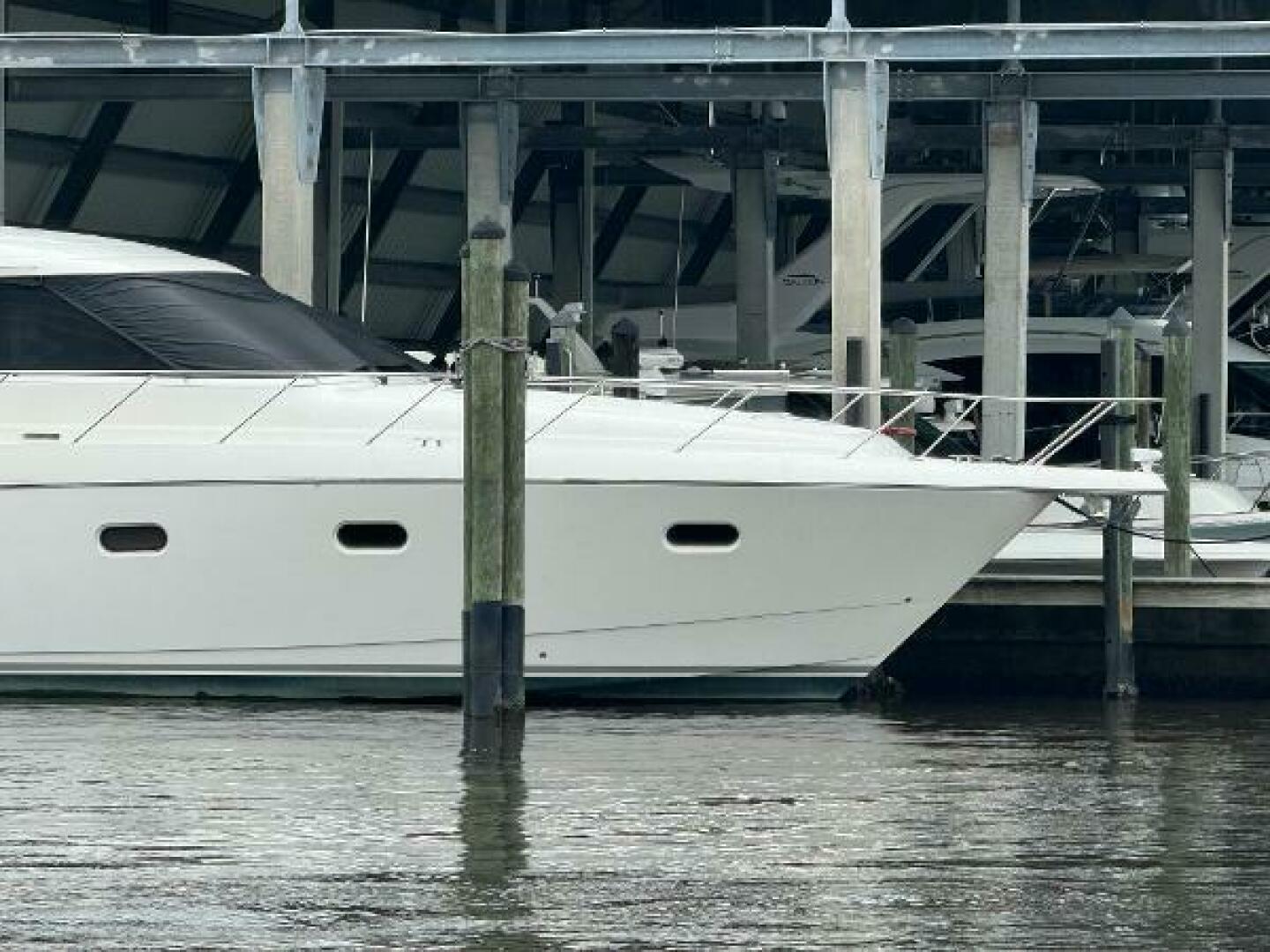2010 Tiara Yachts 5800 Sovran - Image 4