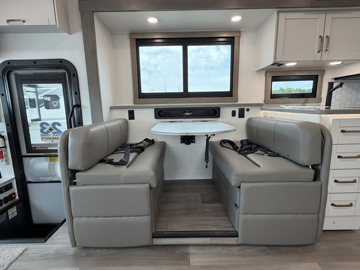 2027 JAYCO PRECEPT 36C - Image 27