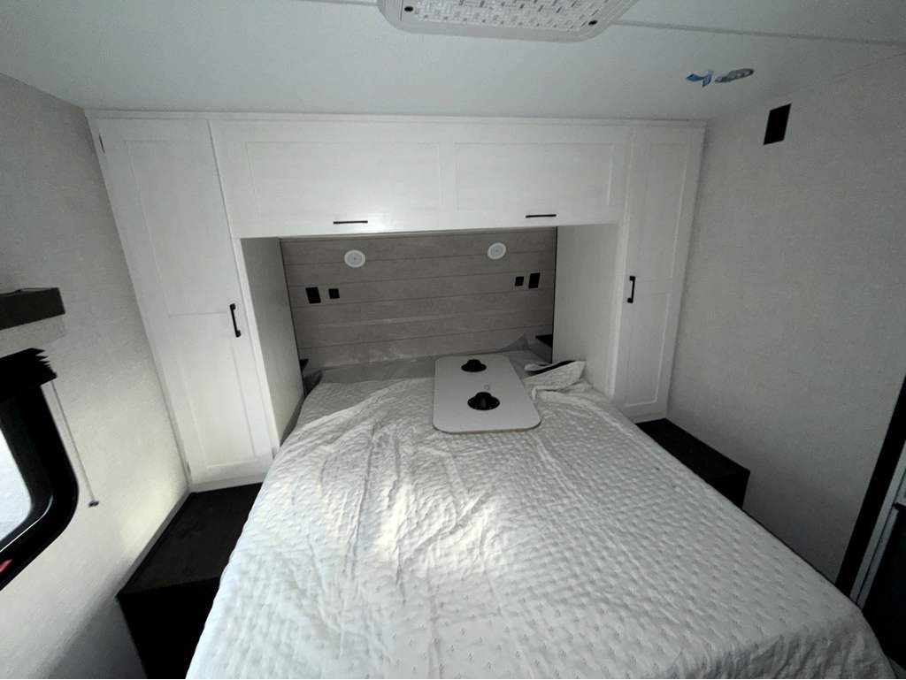 2026 VENTURE RV SIENNA 311VDB - Image 22