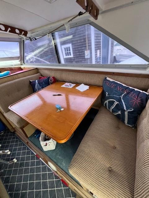 1982 BERTRAM 28 Flybridge Standard - Image 8