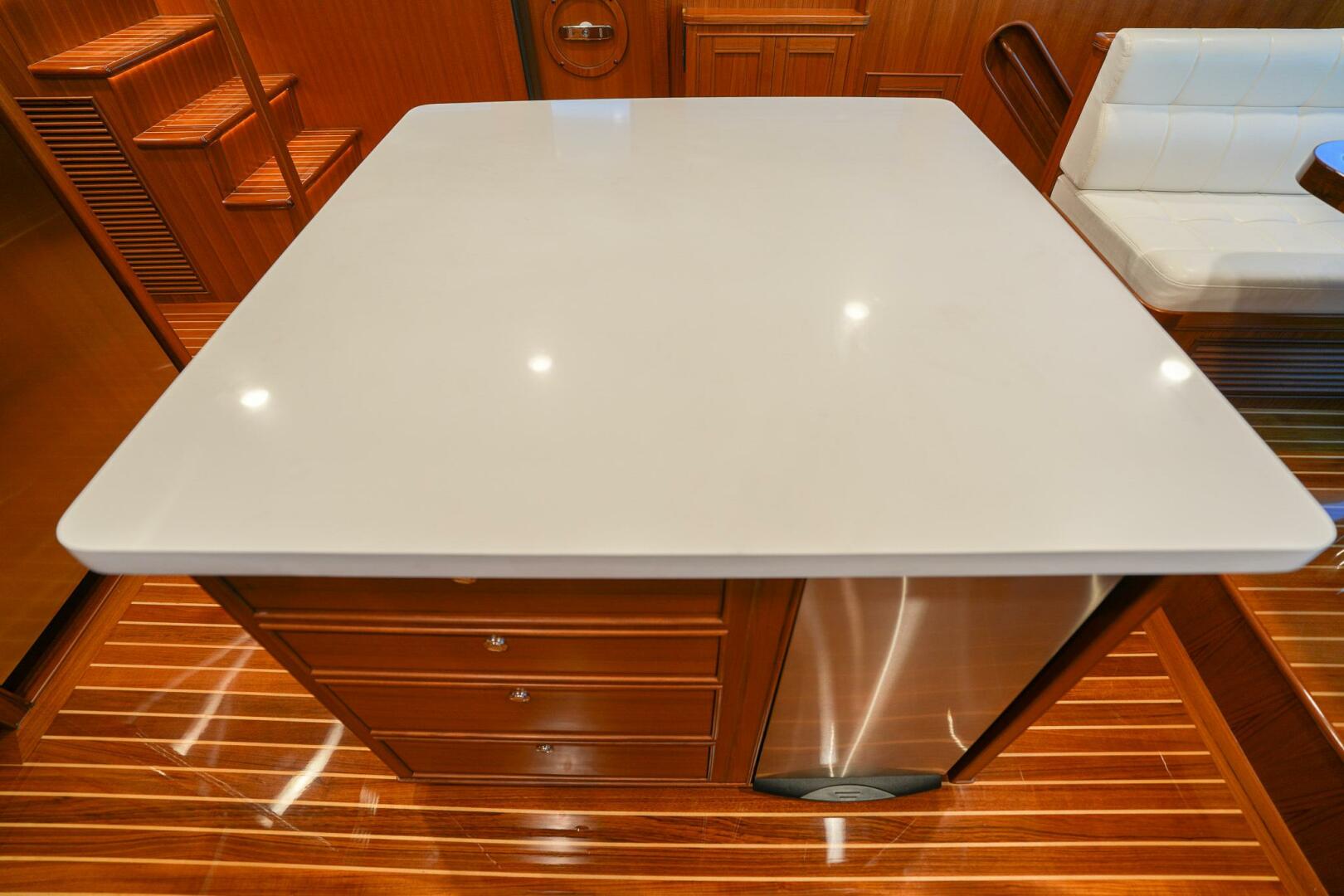 2025 Marlow Explorer 70E-CB - Image 20