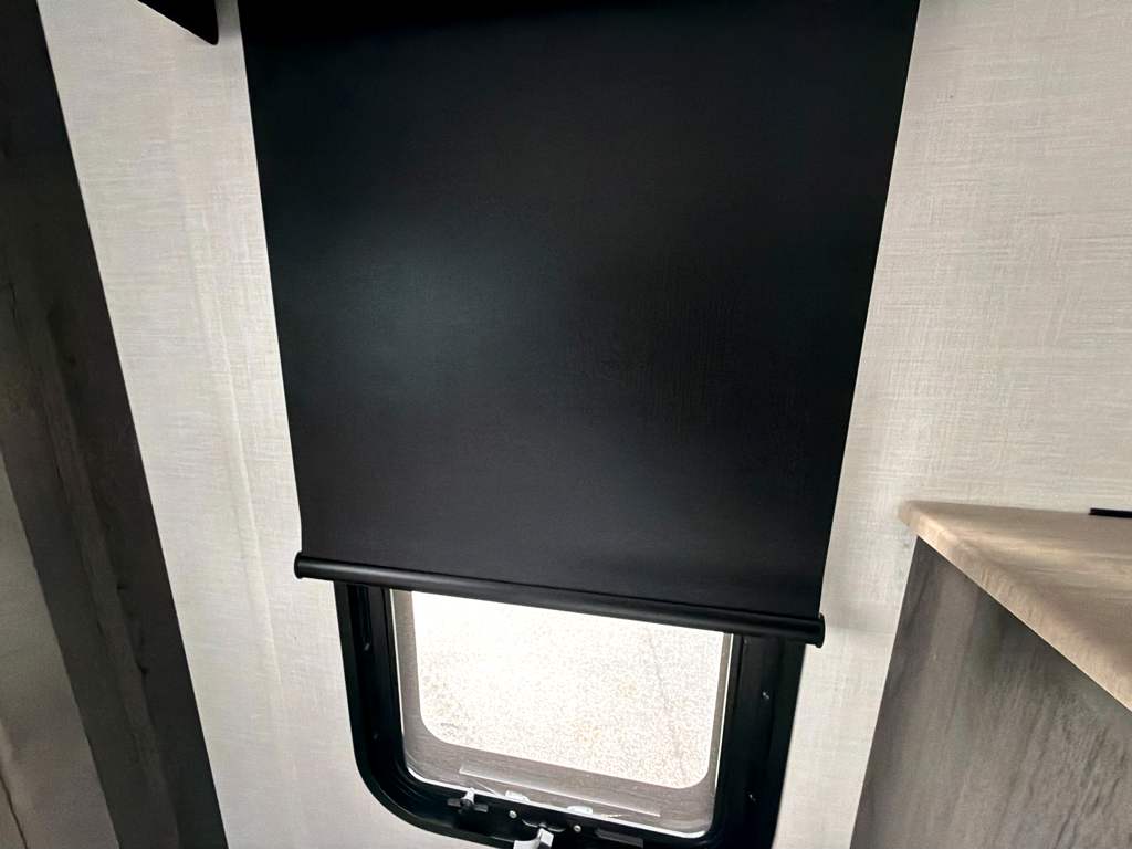 2027 VENTURE RV SPORTTREK 363VFR - Image 35