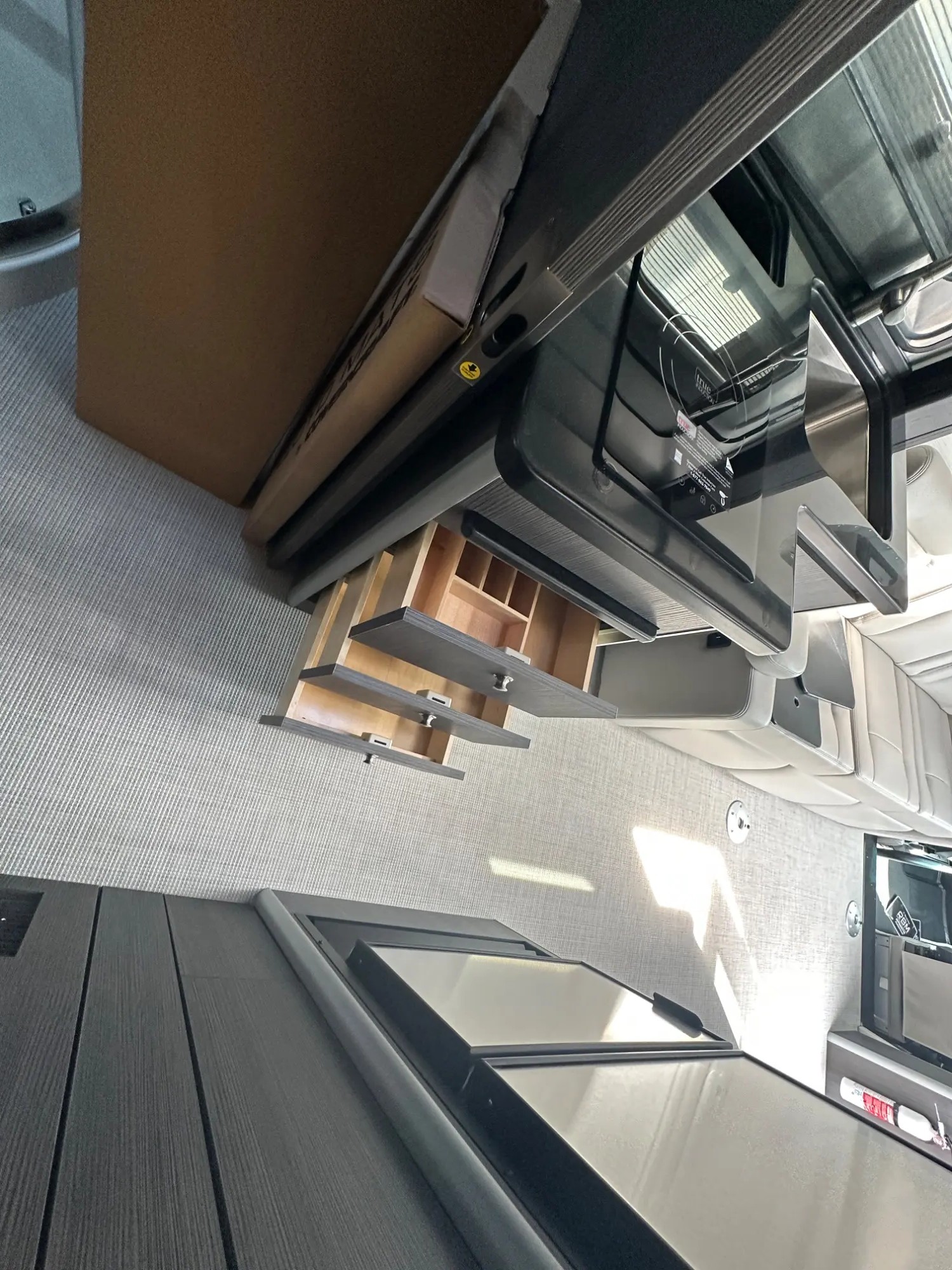 2026 Airstream Atlas - Image 16