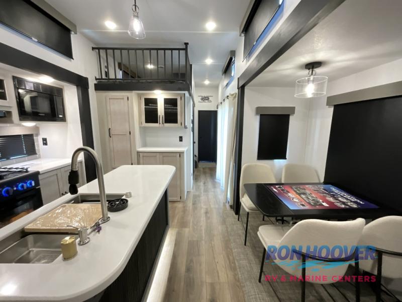 2026 PALOMINO PUMA 401LFT - Image 29