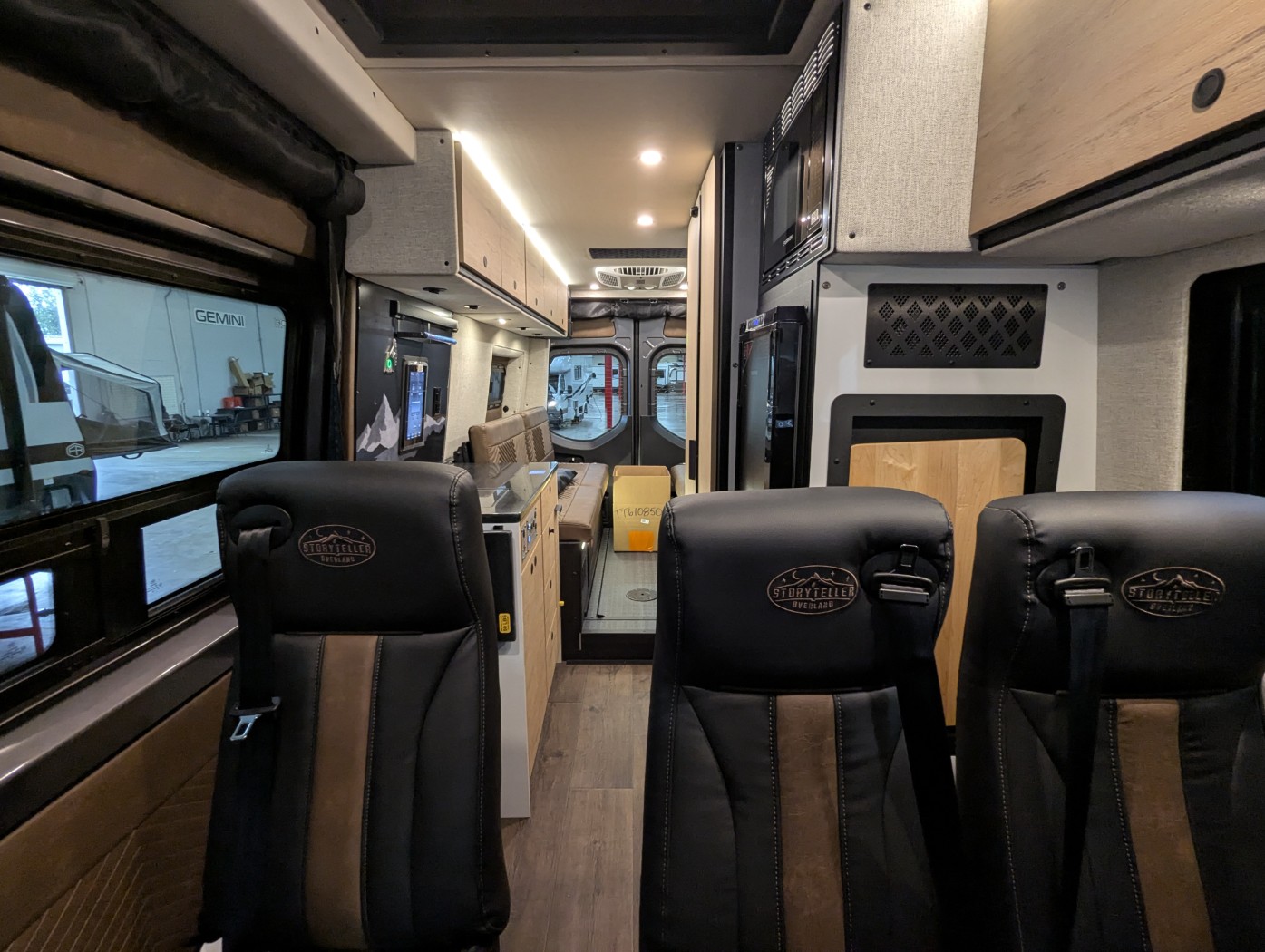 2026 Storyteller Overland Crew Mode XL - Pop Top - Image 12