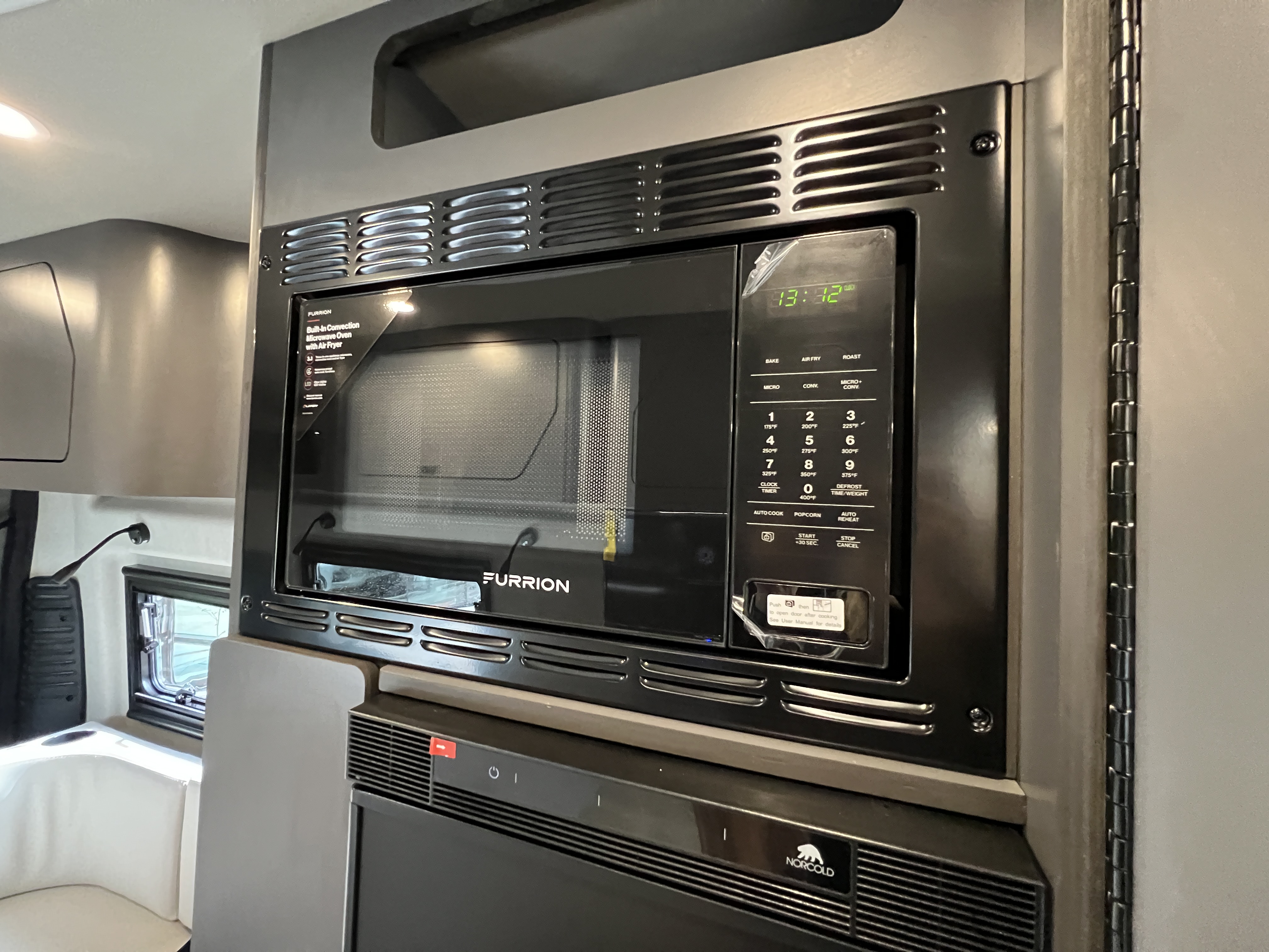 2027 Grand Design Lineage Series VP2 LVP2 - Image 22