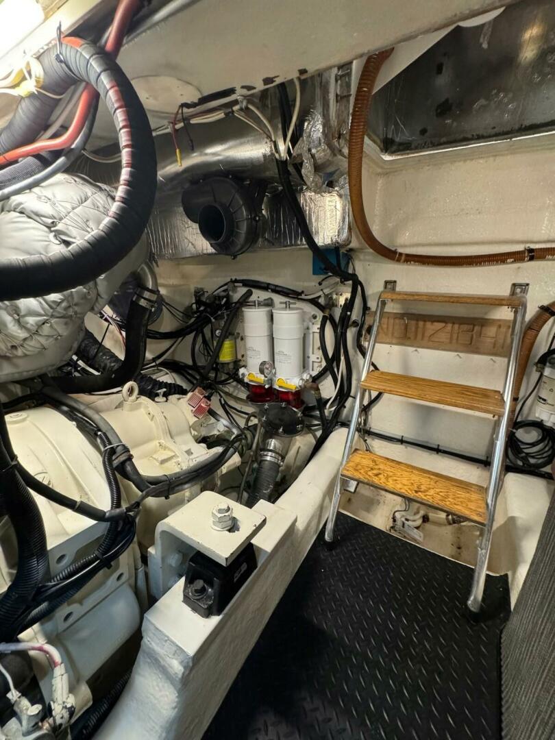 2002 Riviera 43 Flybridge - Image 13