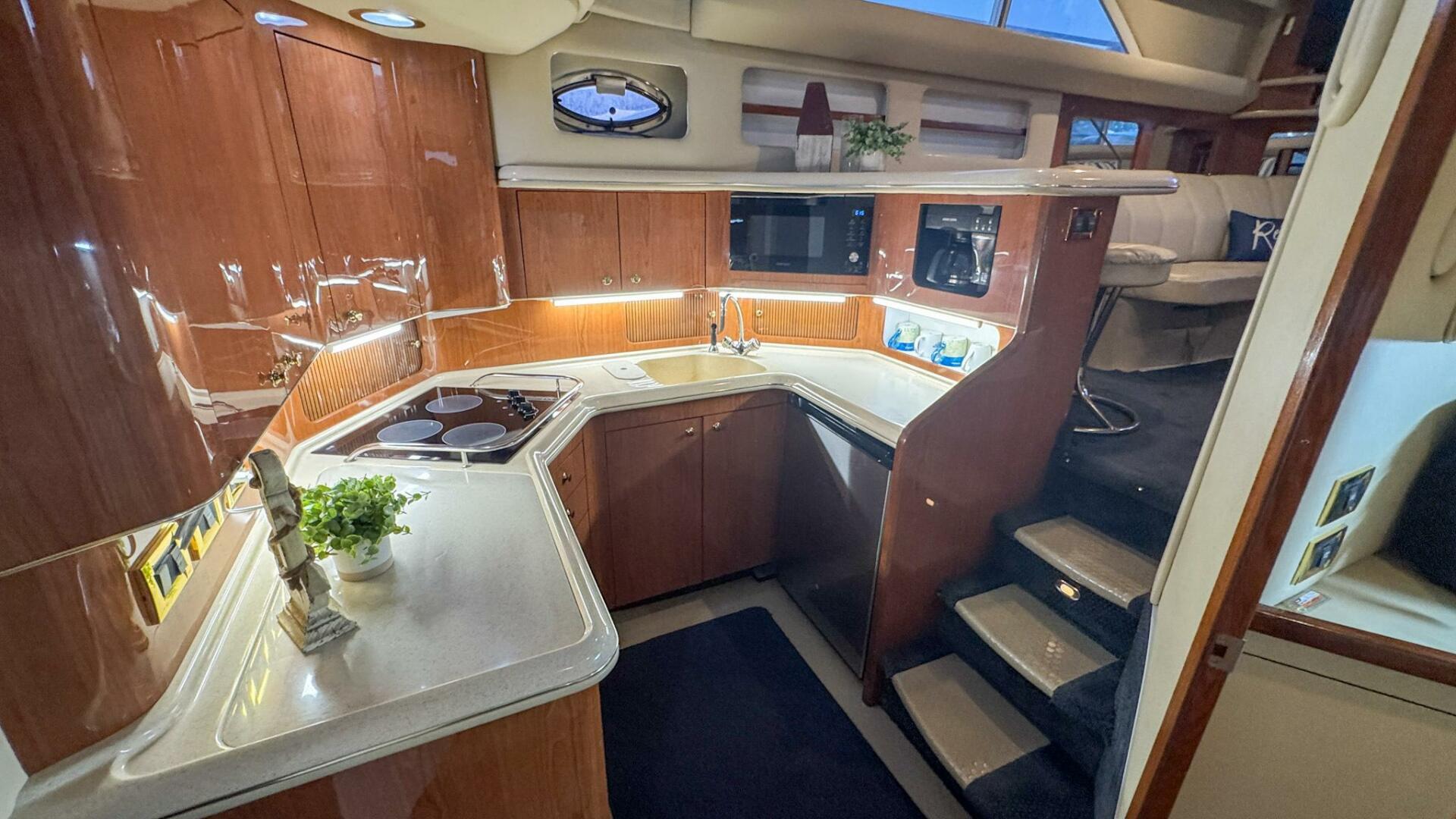 2000 Sea Ray 420 Aft Cabin - Image 28