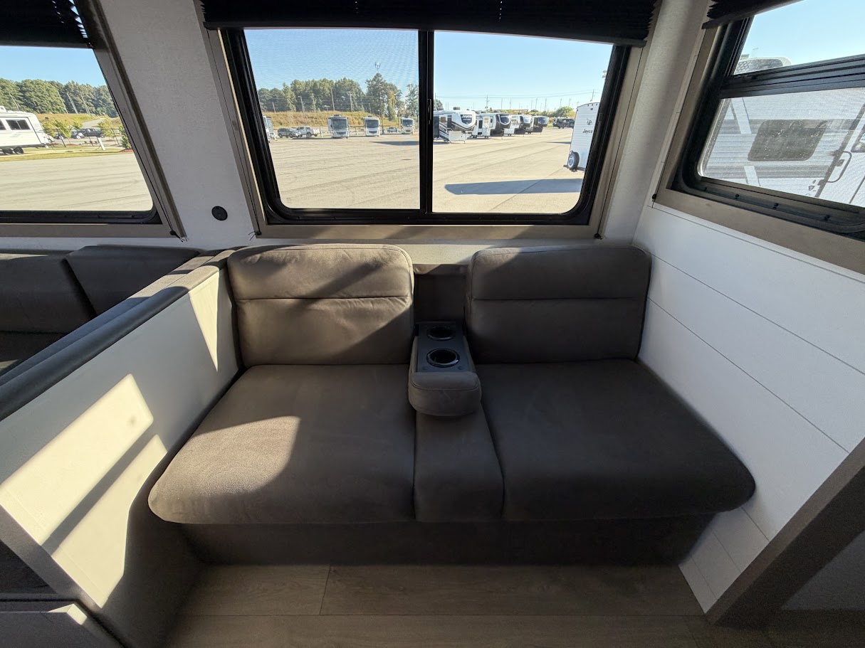 2027 JAYCO JAY FLIGHT 295TBS - Image 32