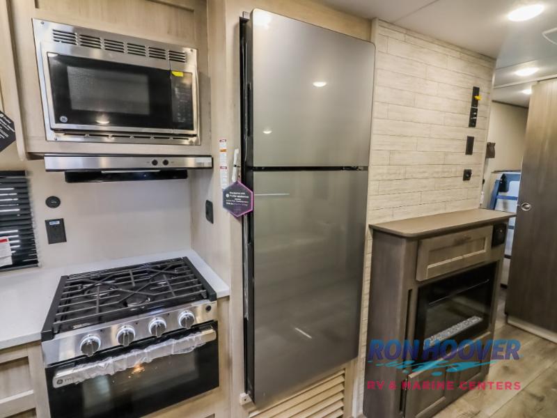 2026 COACHMEN 333DORM - Image 16