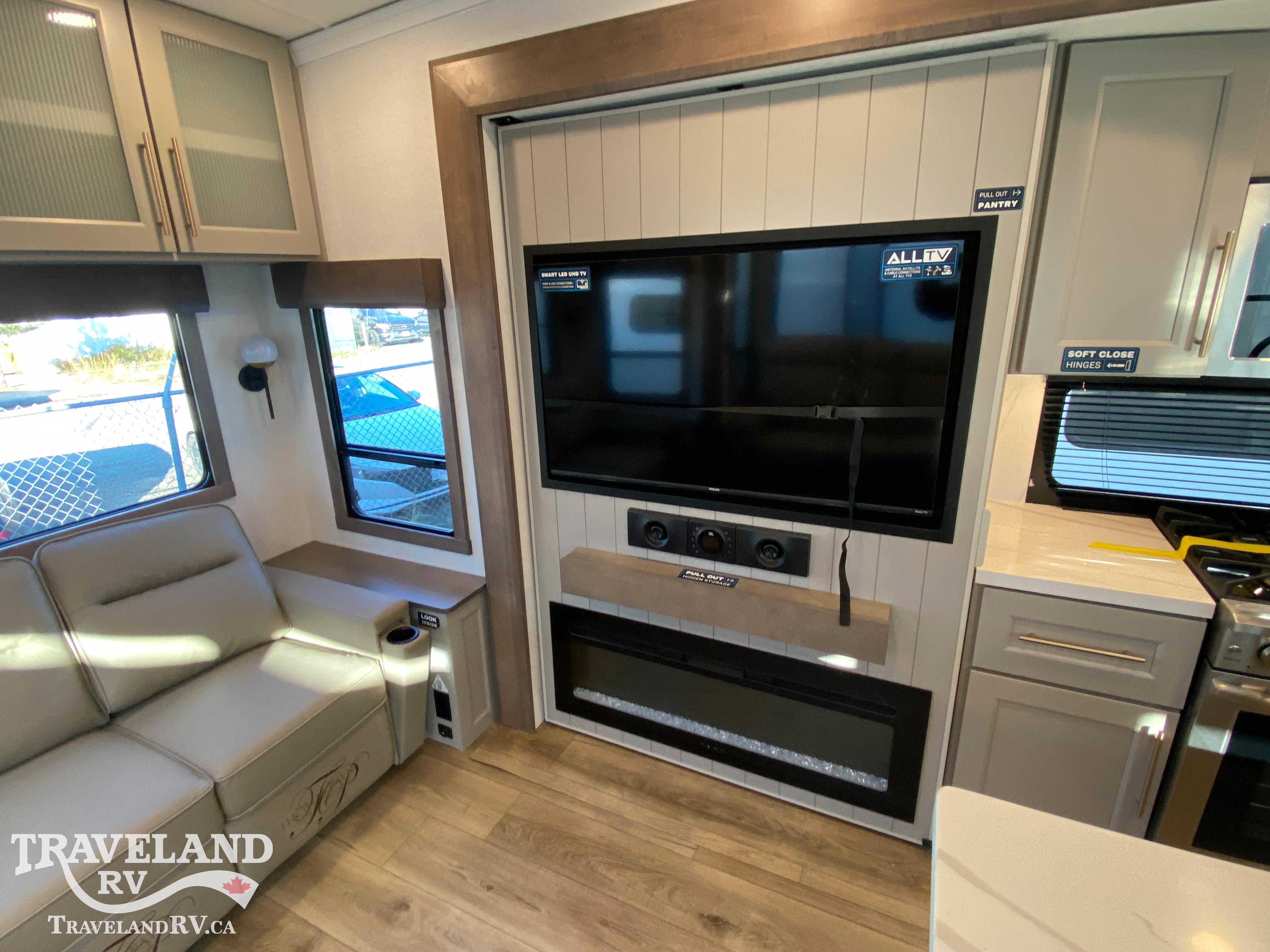 2026 Alliance RV PARADIGM 310RL - Image 10