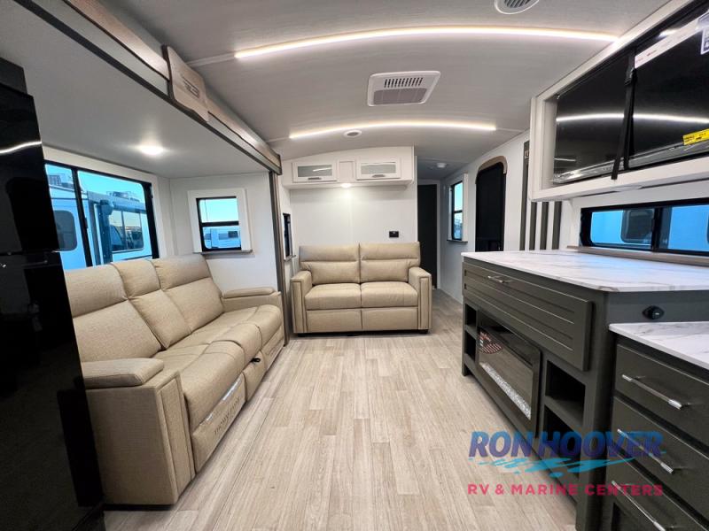 2025 KEYSTONE 270RKS - Image 28