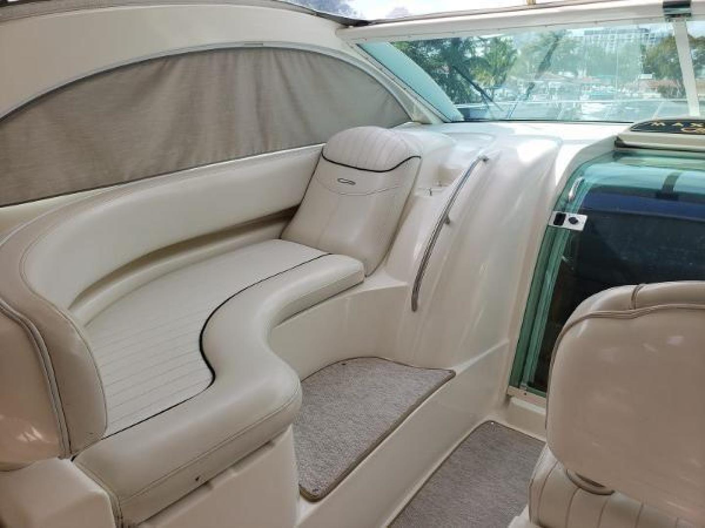 2002 Maxum 4200 SCR - Image 18