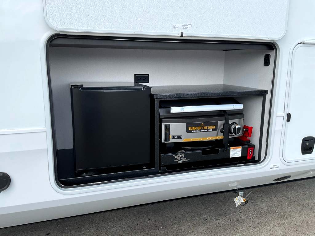 2027 JAYCO NORTH POINT 361RLBH - Image 6
