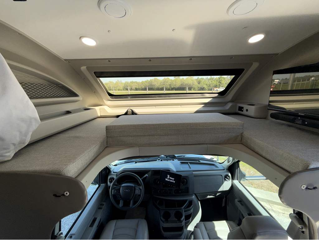 2027 ENTEGRA COACH ODYSSEY 24B - Image 33