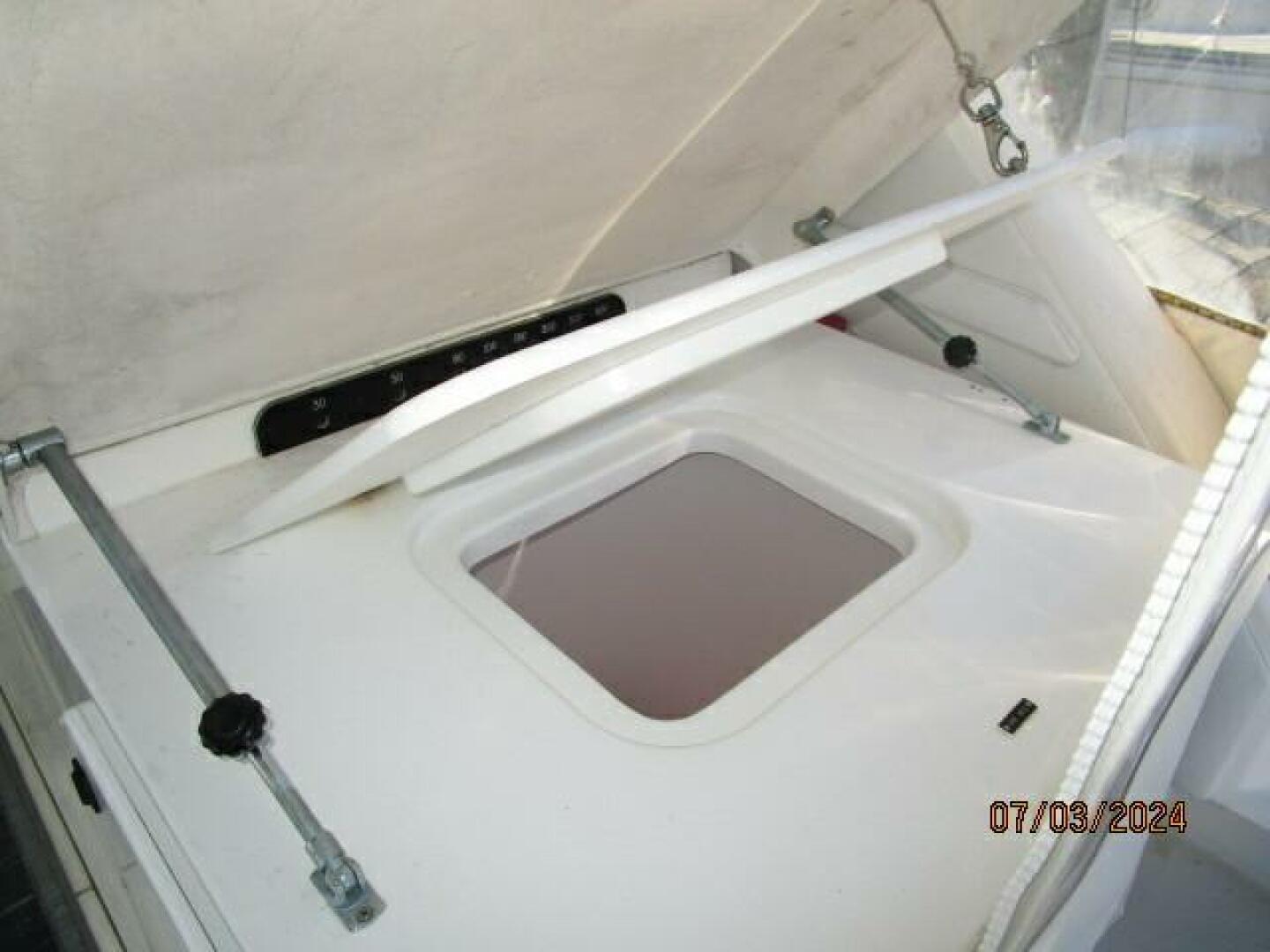 1996 Wellcraft 3300 Coastal - Image 24