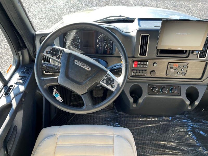 2026 Entegra Coach Accolade XL 37M - Image 18