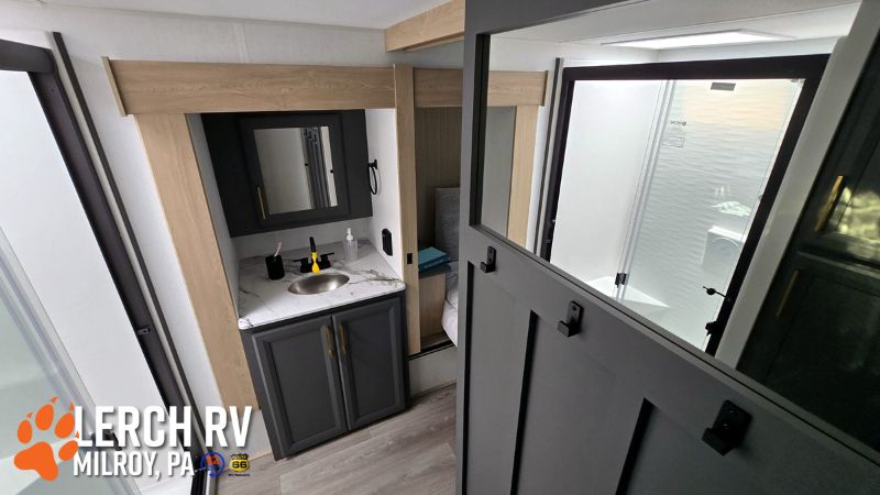 2026 KZ RV Ridgeway 36MB - Image 31