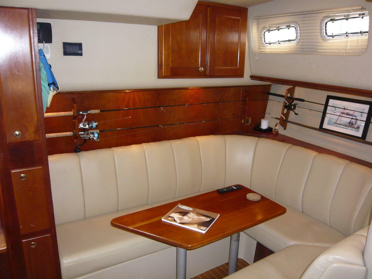2004 Rampage 38 Express - Image 7