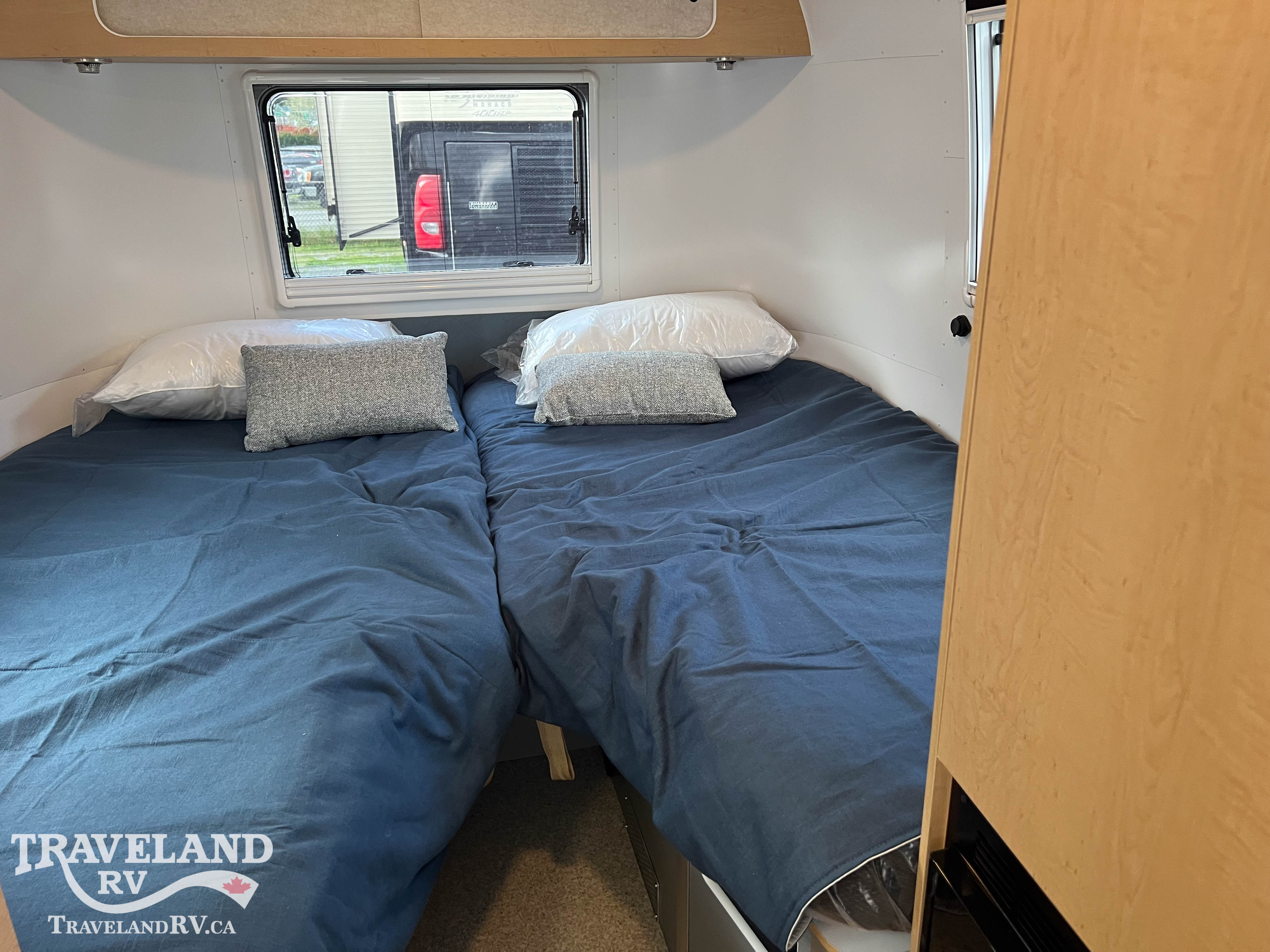 2026 AIRSTREAM 22RB WORLD TRAVELER - Image 16