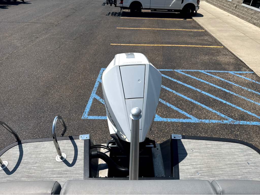 2022 Bennington 23RFBA - Image 21