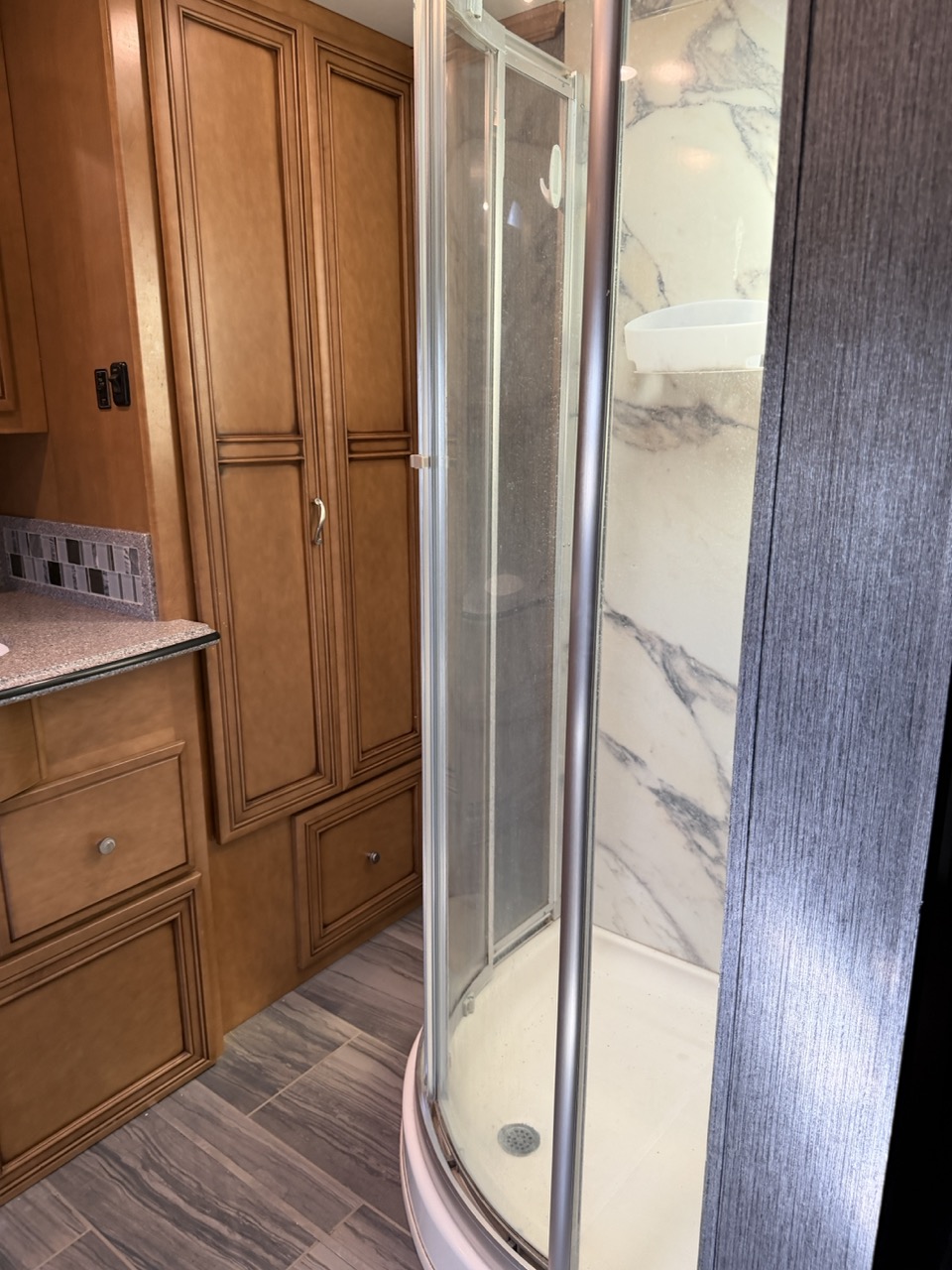 2015 Newmar Ventana 3636 - Image 19