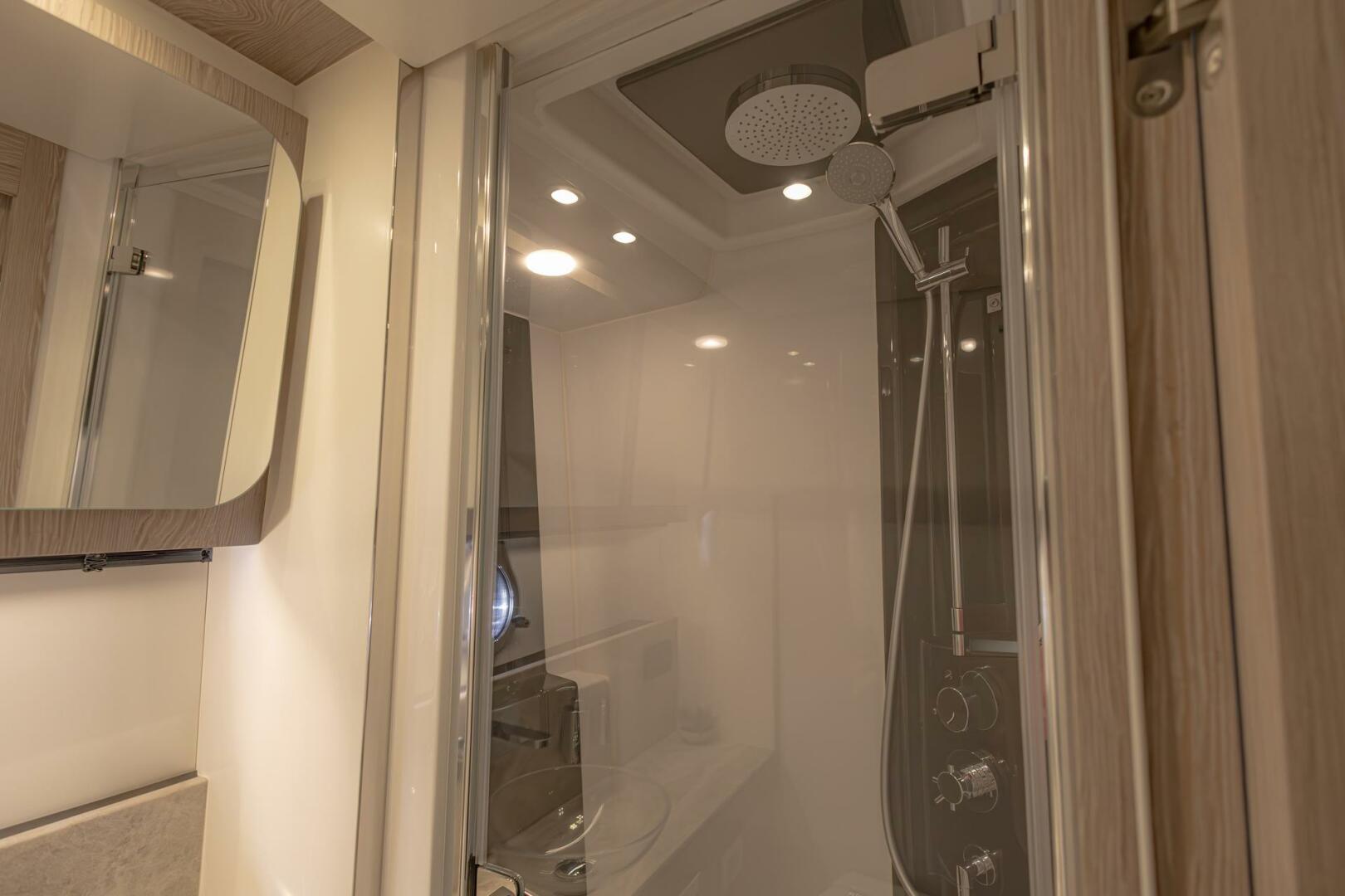 2023 Azimut S6 Sport-Fly - Image 32