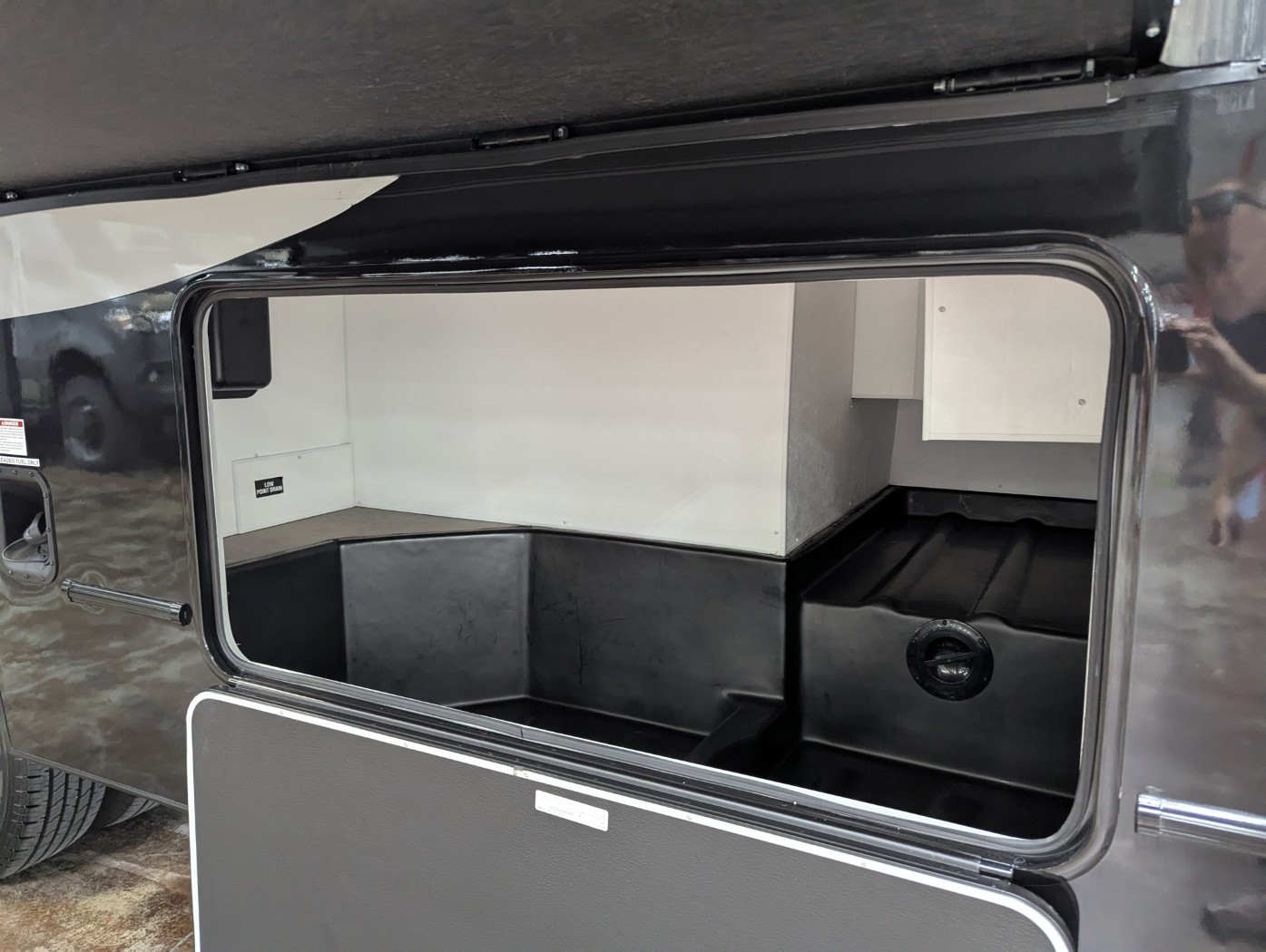 2027 Coachmen Cross Trail 26XG - Image 11