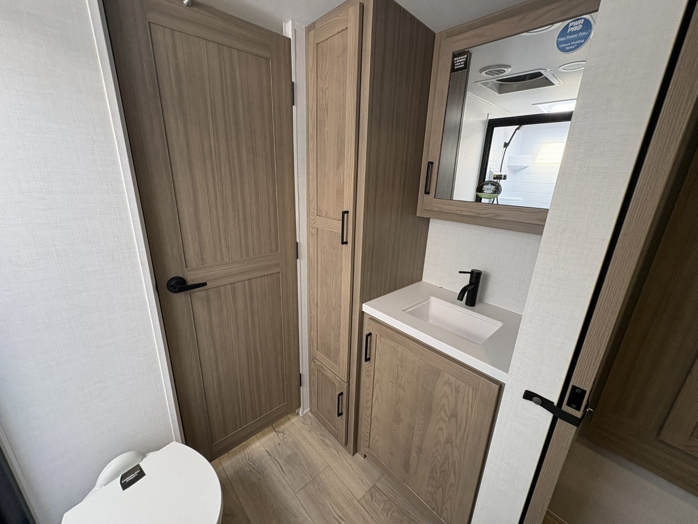 2027 Forest River Rockwood Mini Lite 2515S - Image 12
