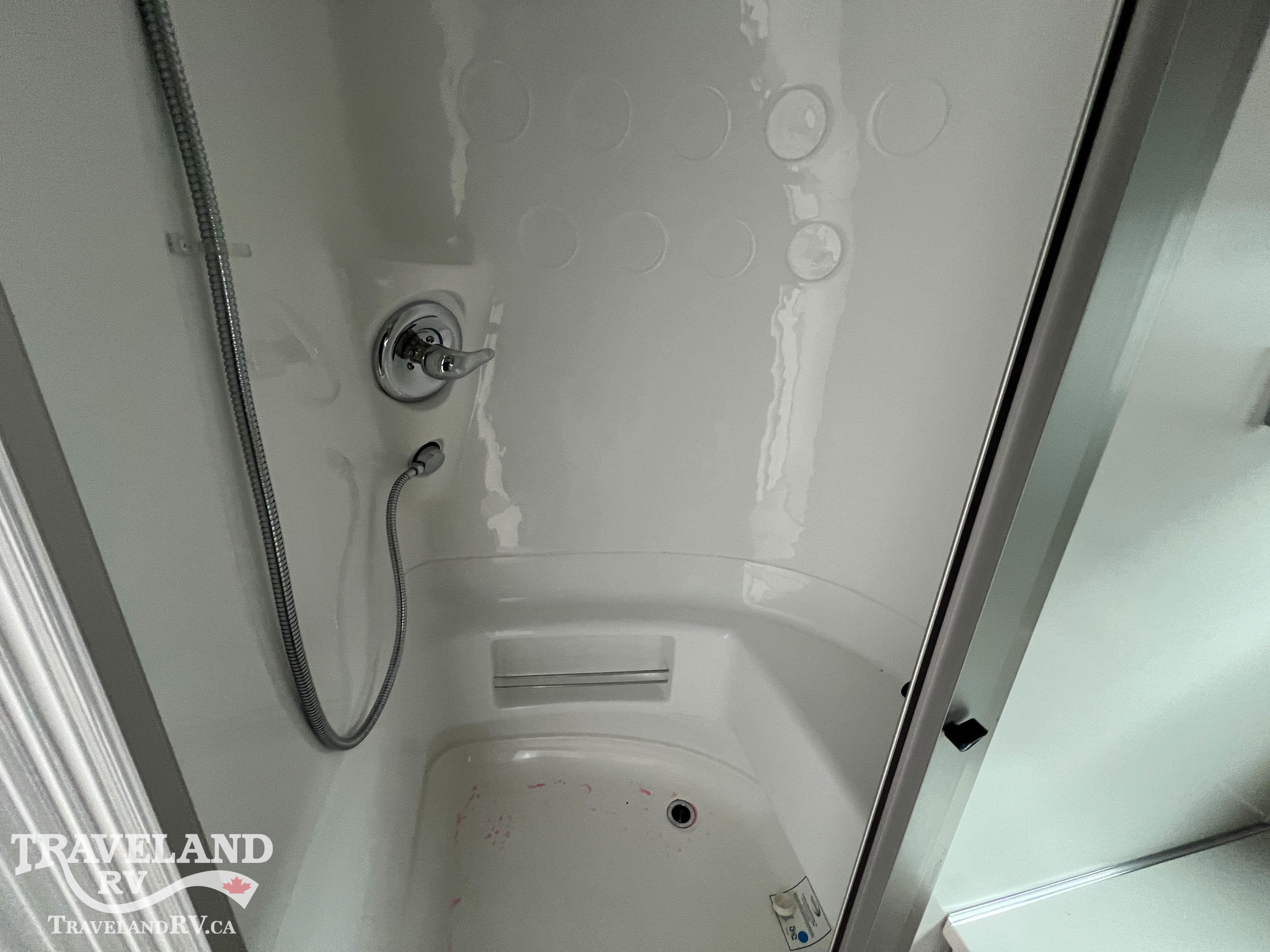 2026 Airstream Bambi 22FB - Image 21