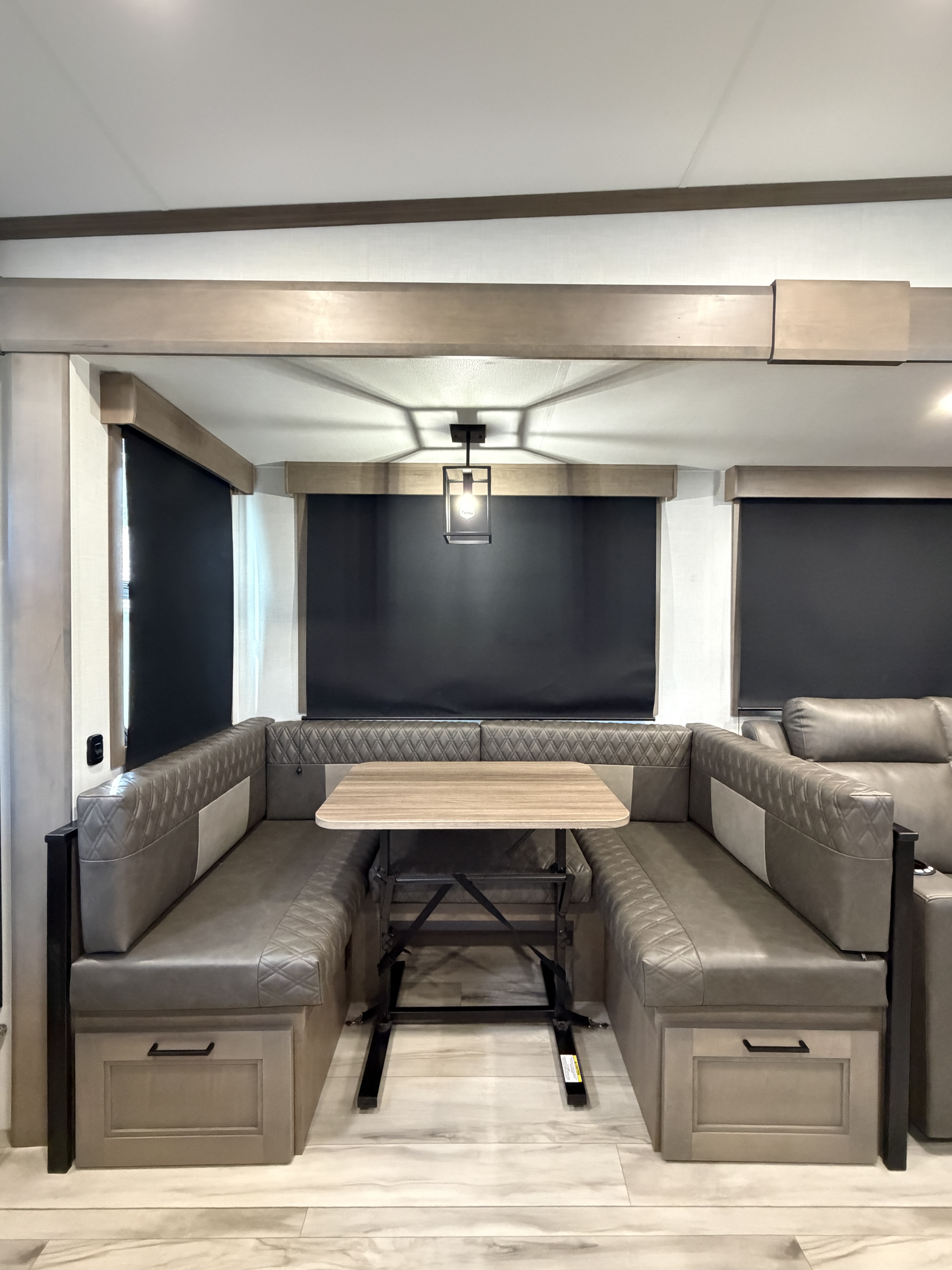 2026 KZ RV Durango Half-Ton D286BHD - Image 23