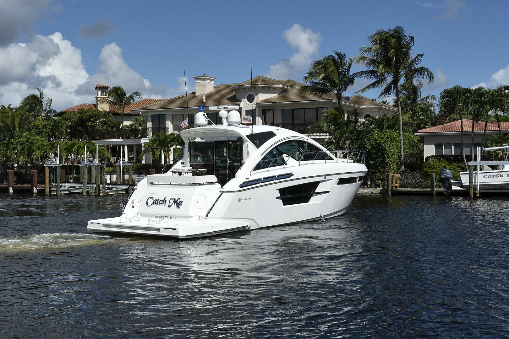 2019 Cruisers Yachts 54 Cantius - Image 5