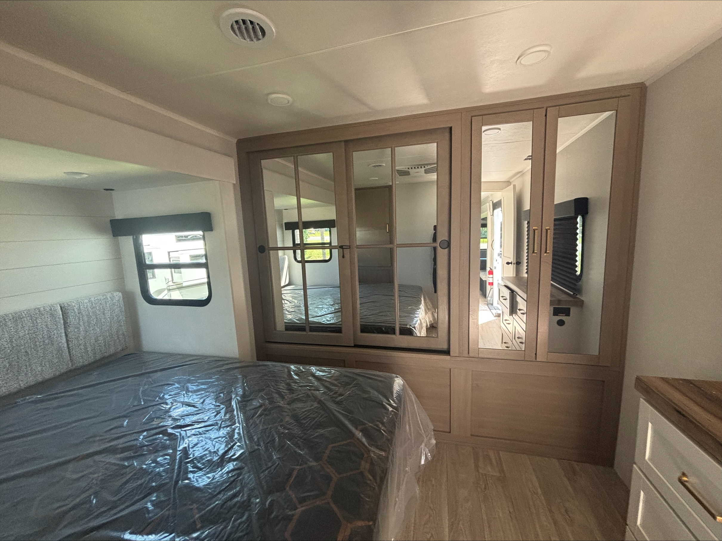 2027 JAYCO EAGLE 294CKBS - Image 21