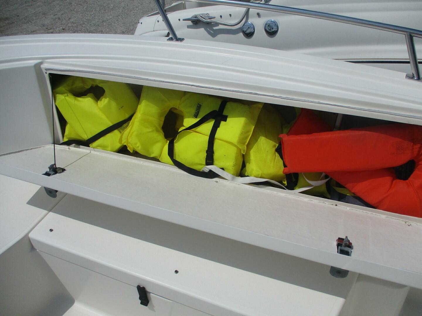 2006 Pursuit - Image 12