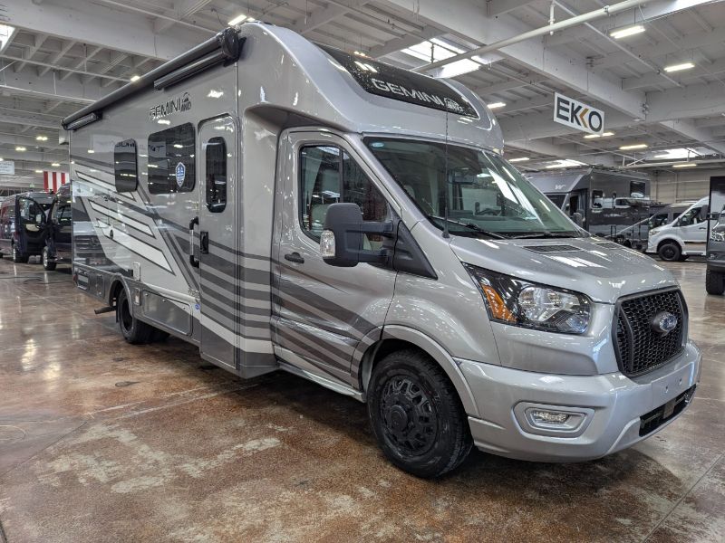 2025 Thor Motor Coach Gemini AWD 24JG - Image 1
