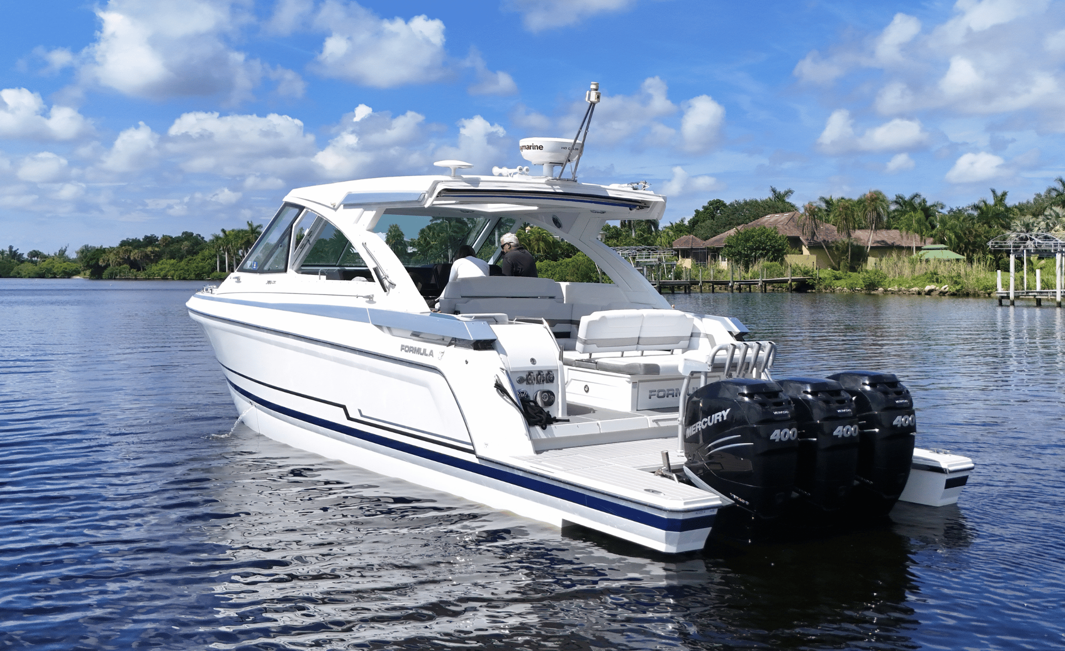 2021 FORMULA 38 SUPER SPORT CROSSOVER - Image 11